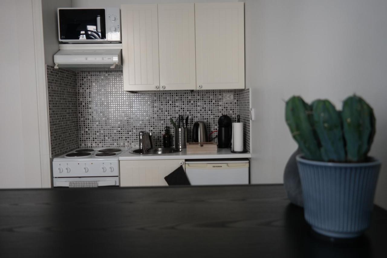 Modern Equipped Studio In Vibrant Kallio, Near Transit & Dining Spots Helsinki Exterior foto